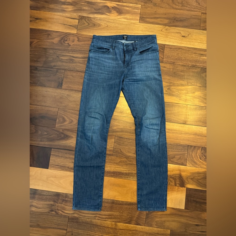 Boss black label jeans. Delaware.  32/34